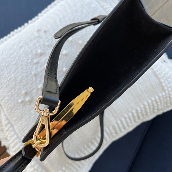 Leo et Violette Lady Bag Like New - Picture 3 of 13